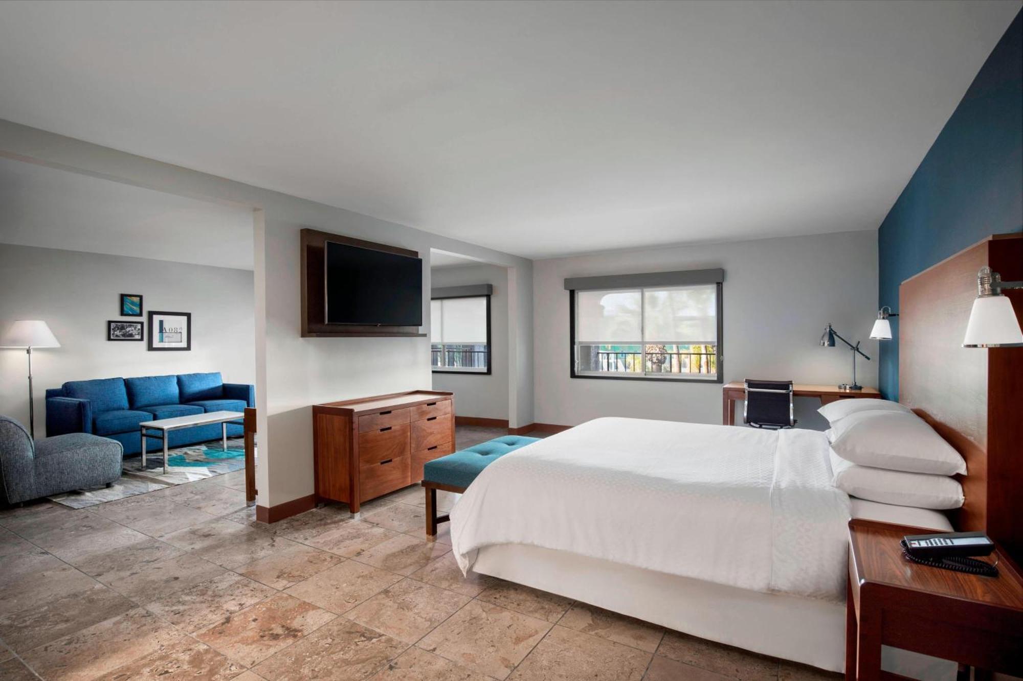 Four Points By Sheraton Anaheim Bagian luar foto